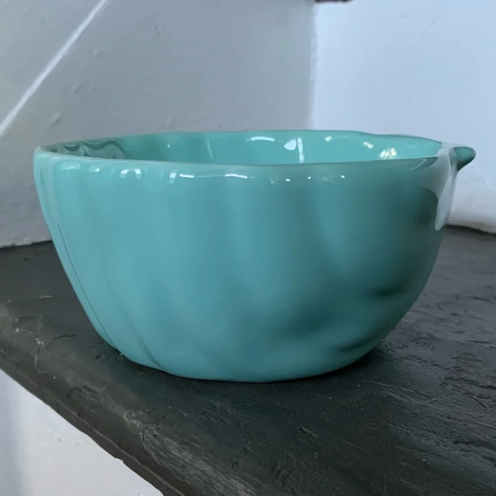 Rae Dunn ALOHA Bowl - Picture 3 of 9